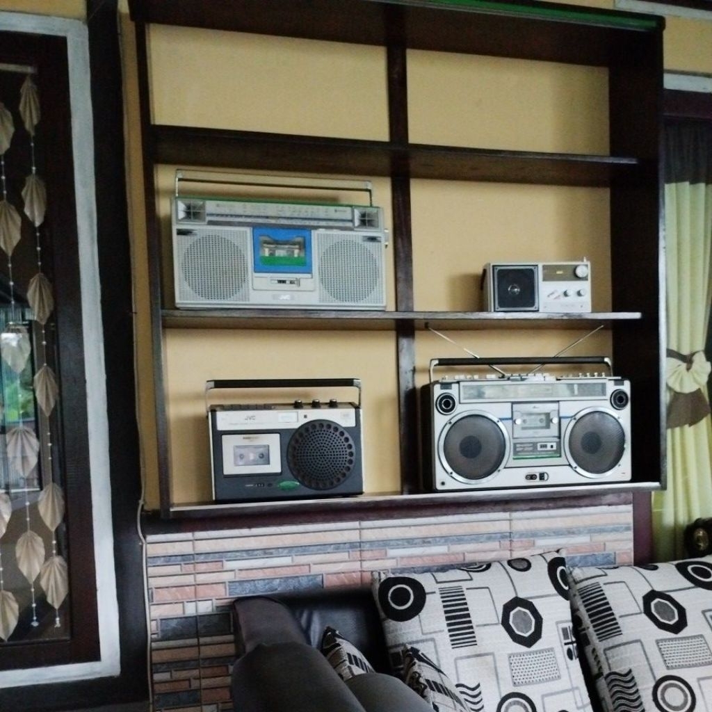 tape radio boombox jadul barang antik hiasan meja ruang tamu dll baca deskripsi