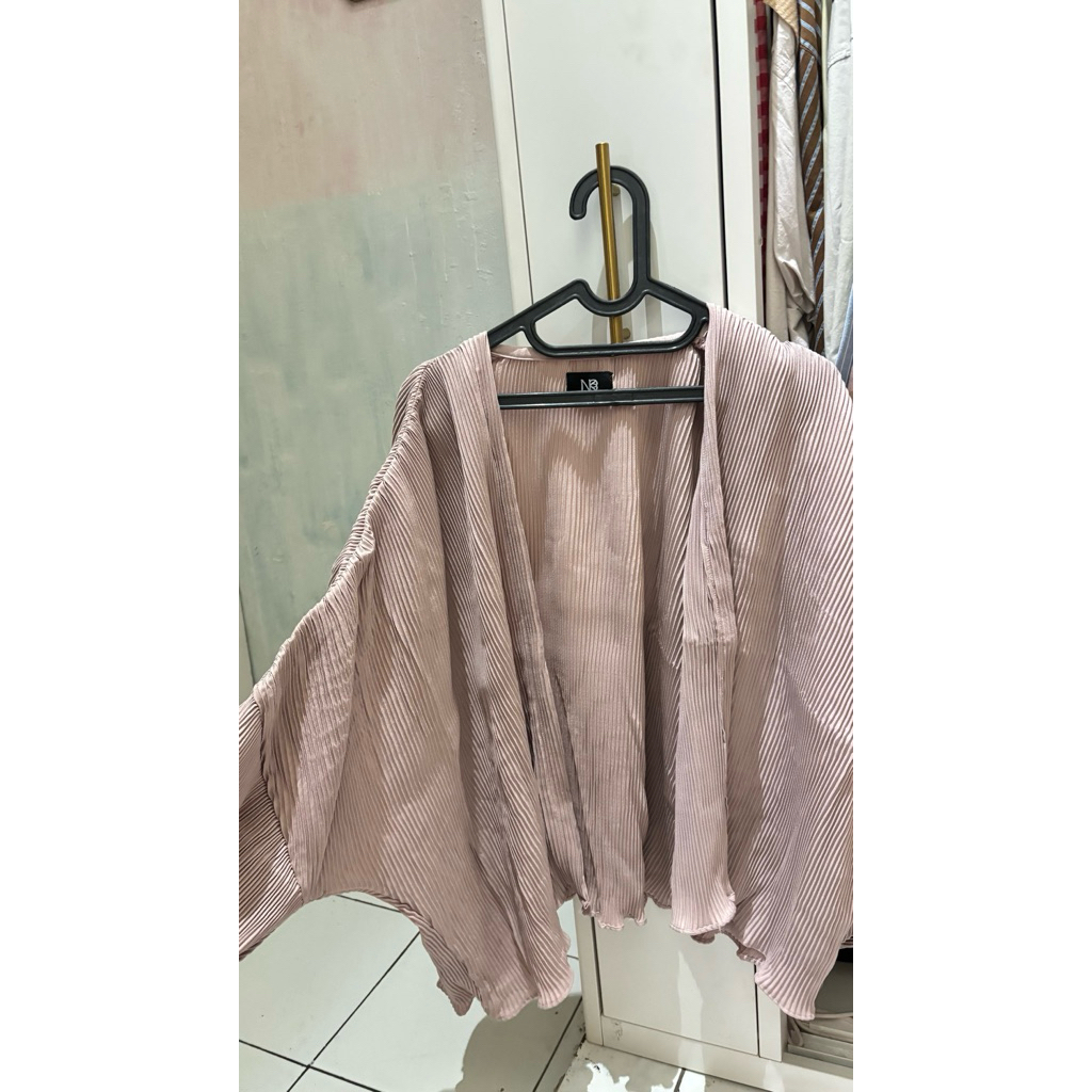 Cardigan Pleats