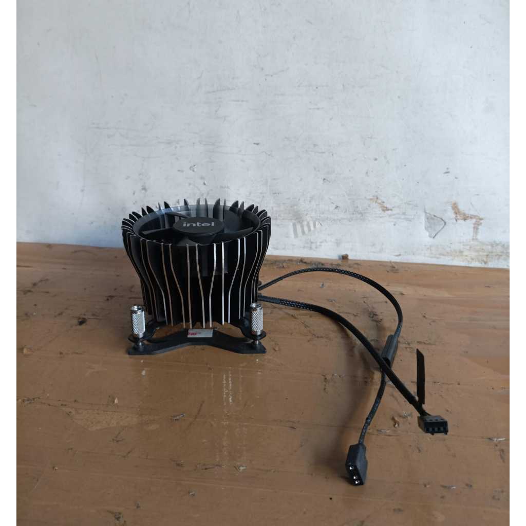 Heatsink Intel® Laminar RH1 CPU Cooler for LAG1700 siap pakai