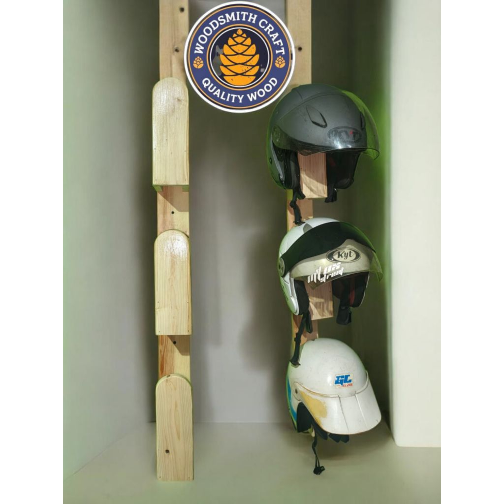 RAK HELM KAYU