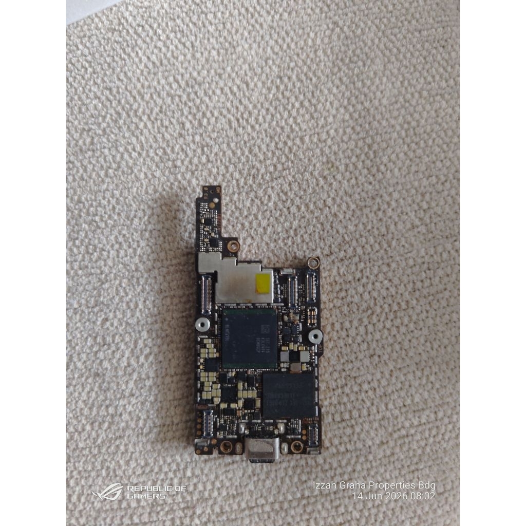 ROG PHONE 6 MESIN MATOT ONLY