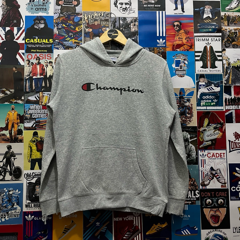 Sweater / Hoodie / Vintage / Second / CHAMPION