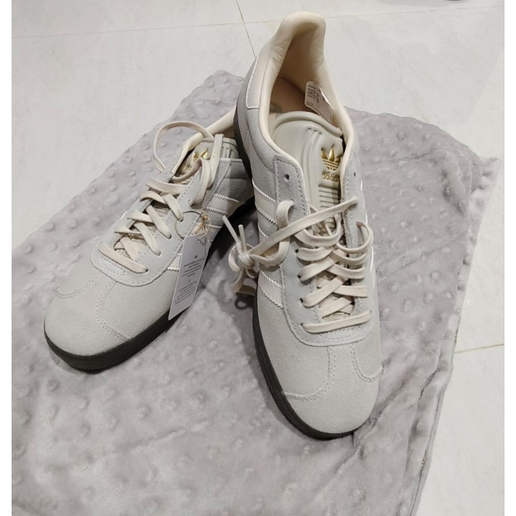 Sepatu Adidas Original 1000% (second)