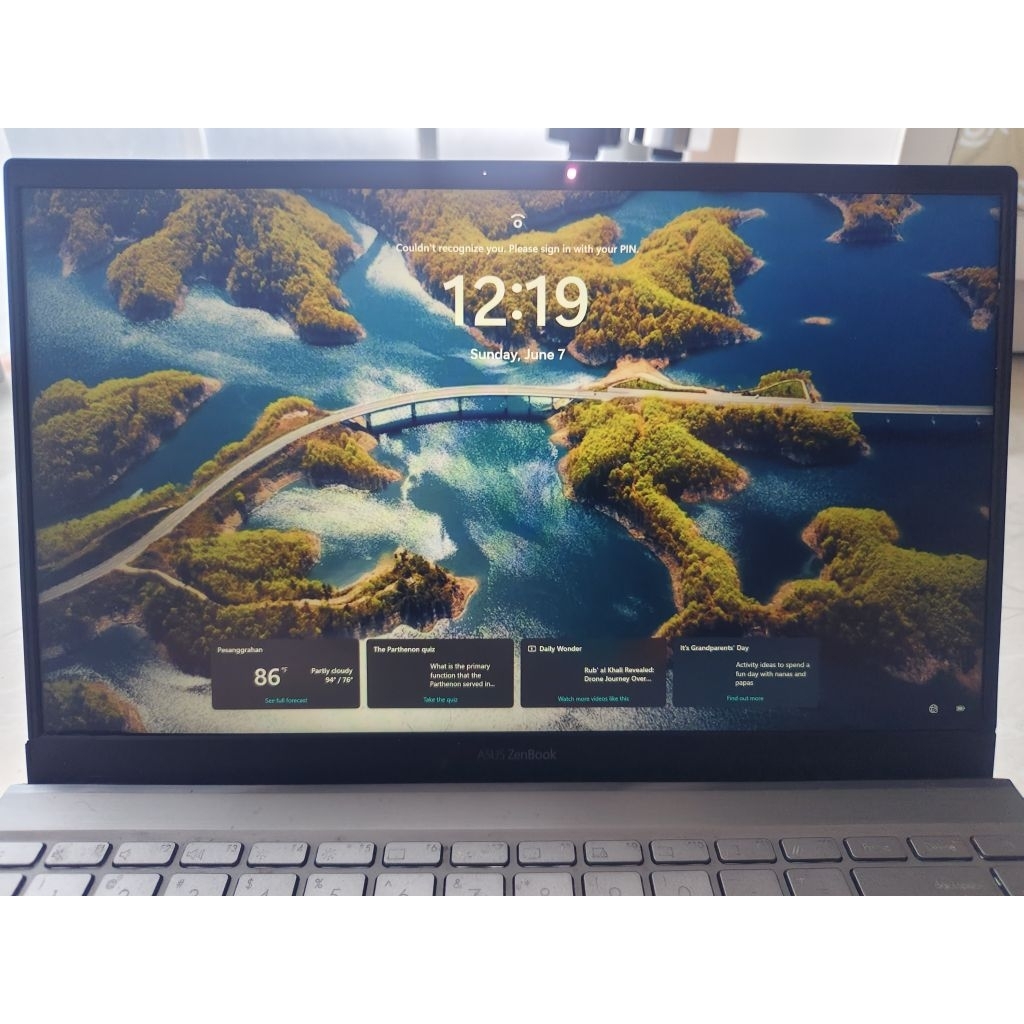 ASUS ZenBook 14 Q408UG