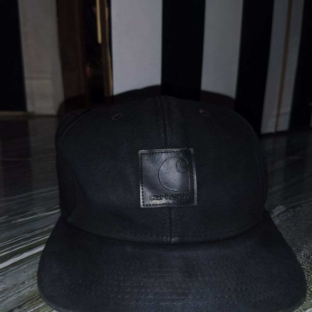 Topi Carhartt WIP Logo Cap in Black Original