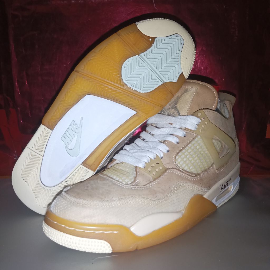 Air Jordan 4 Retro Off-White Sail size 42