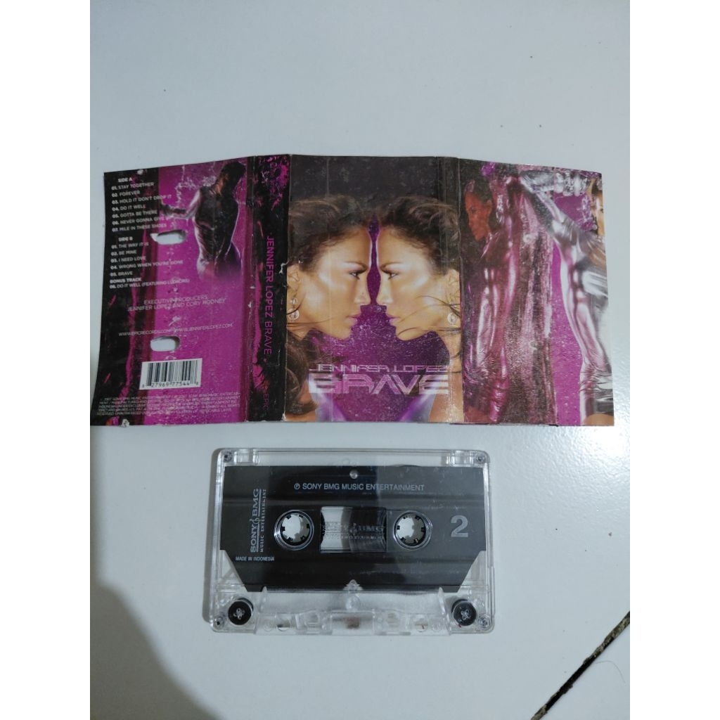Kaset Original Jennifer Lopez - Brave