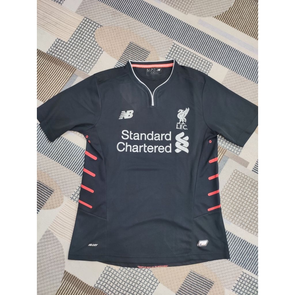 LIVERPOOL AWAY 16/17