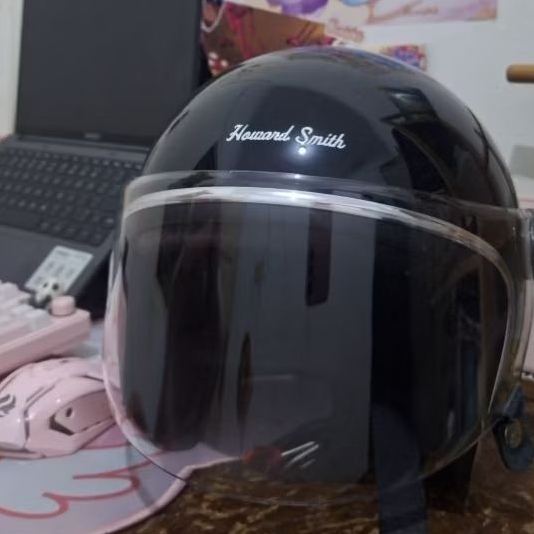 Helm Howard Smith Preloved Ukuran M