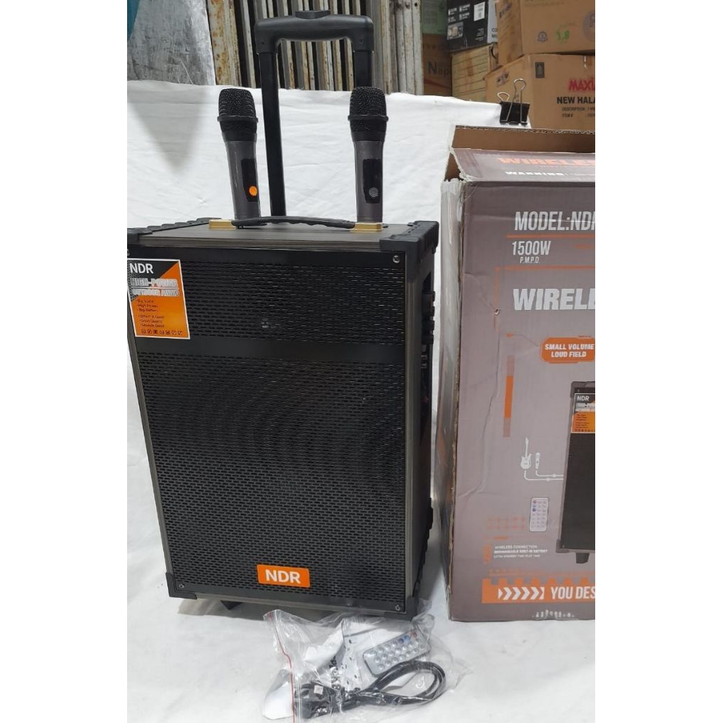 speaker bluetooth ndr c12 ukuran 12 inchi 2 mic wireless 
1500w pmpo
merk NDR