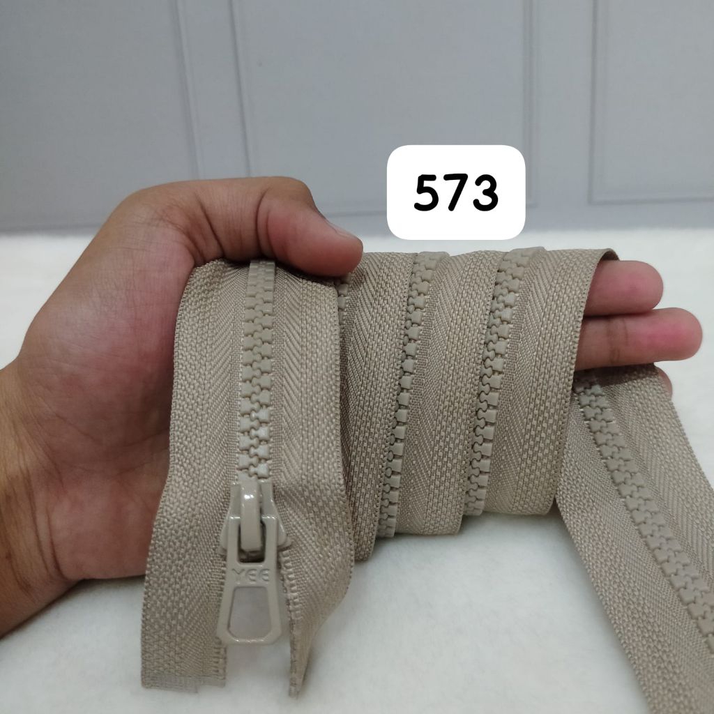 RESLETING JAKET GIGI KASAR YEE 70cm RESLETING JAKET MERK YEE 28inch -1pcs