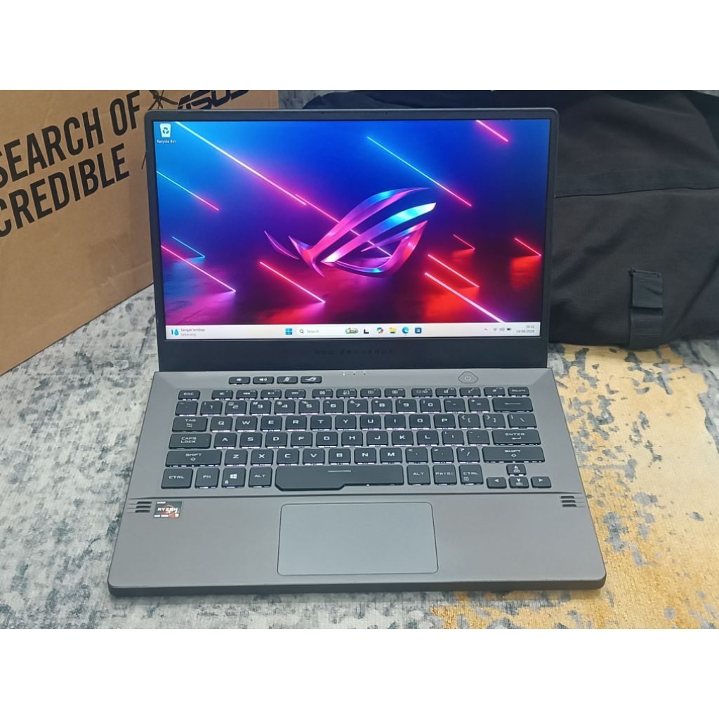 Asus ROG Zephyrus G14 Ryzen 9-4900HS 16GB 512GB RTX 2060 6GB WQHD Animatrix Fulset Like New