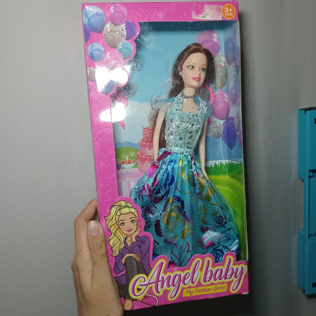 Boneka Barbie - Tripod - Kartu Uno - Sikat Gigi Bayi