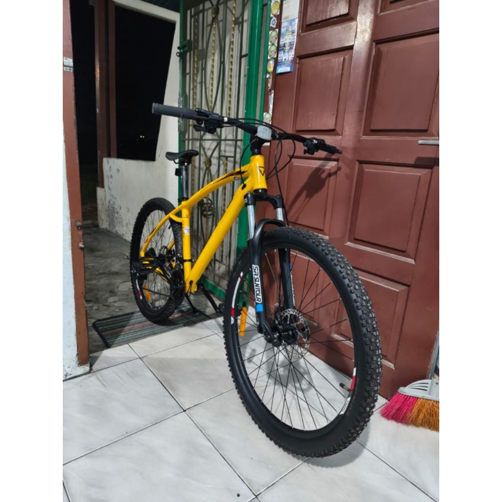 Sepeda Gunung Thrill Cleave Yellow Ukuran 27.5 inci Size L