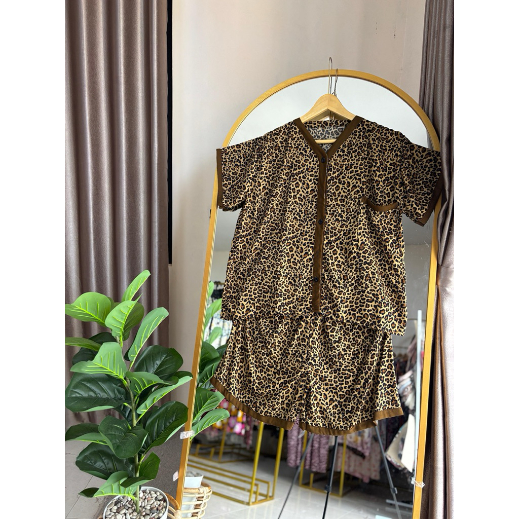 Nestuff Pajamas Kerah V Kombi Pendek Celana Pendek Piyama Rayon Pajamas Rayon Oneset Rayon One Set G