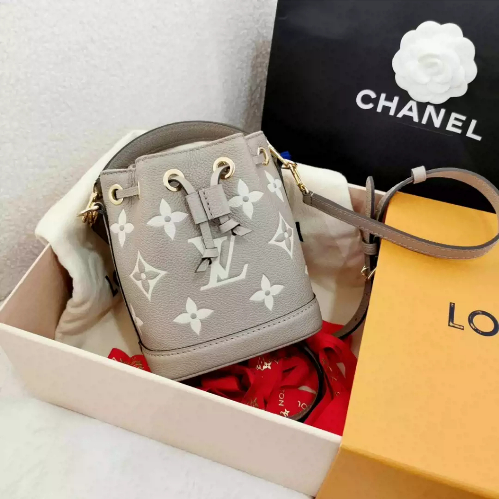 Tas Louis Vuitton Nano Noé M46291, tas mini model bucket dengan bahan kulit sapi bertekstur (grained