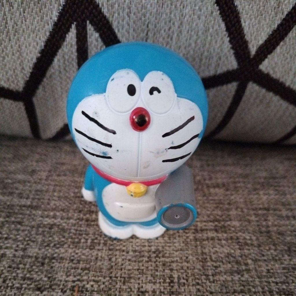 Action Figures Doraemon, Preloved Atau Second