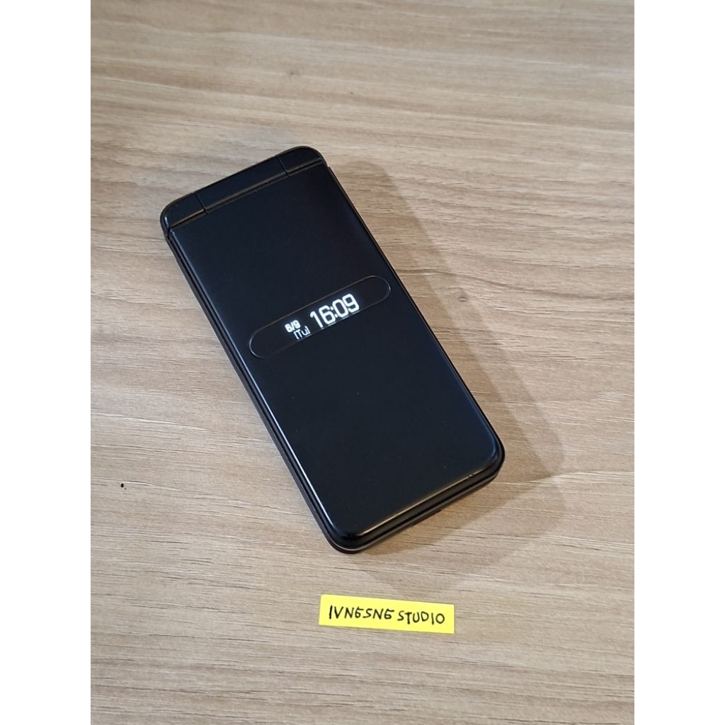 (LANGKA) Hp ketai lipat jepang Android 10 wifi only