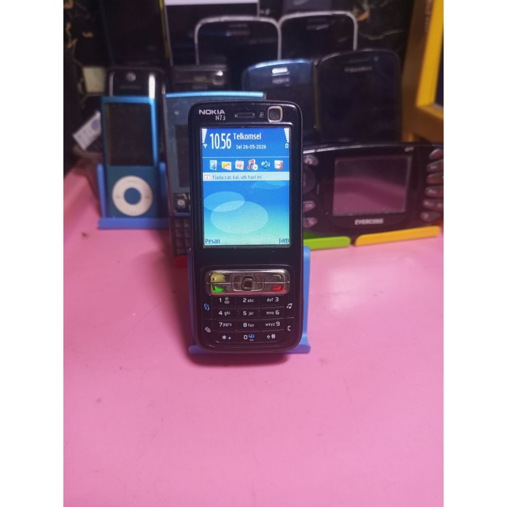 hp Nokia N73 sang legendaris