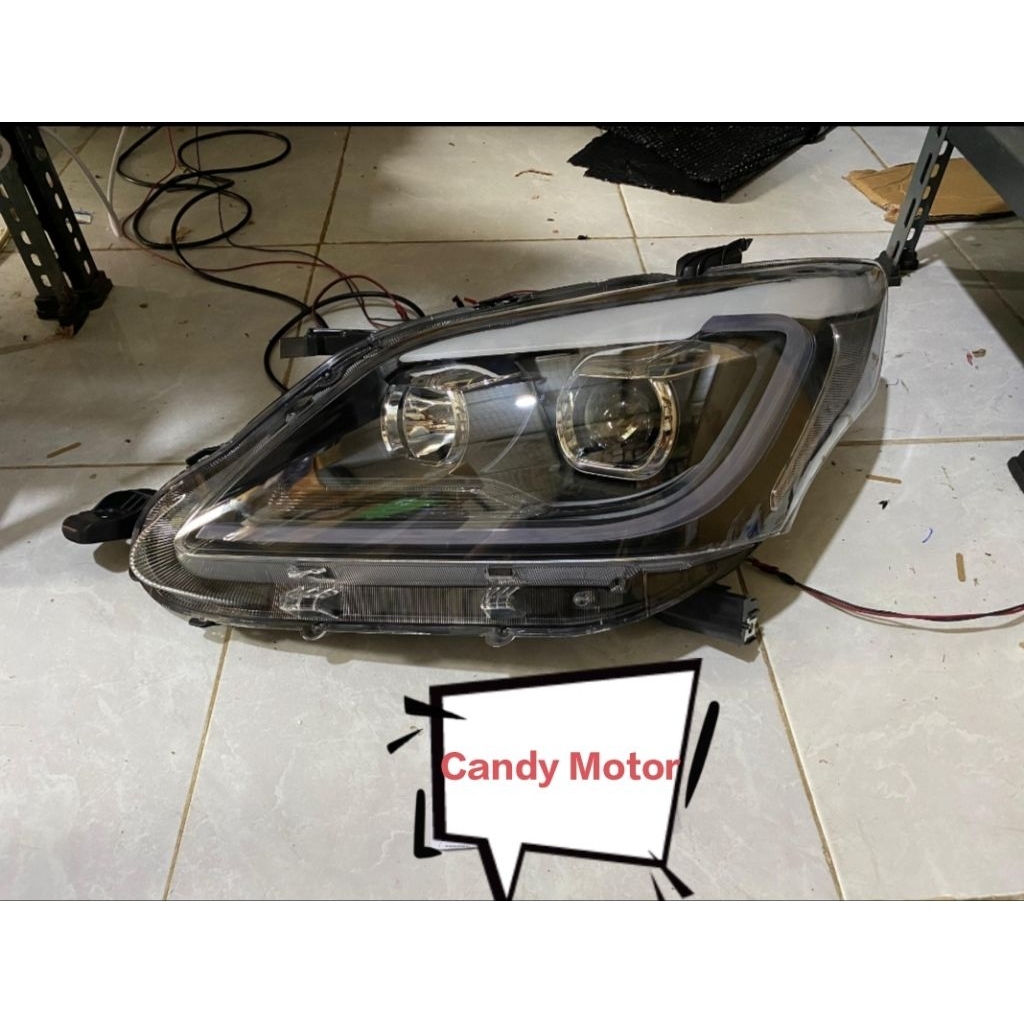 Headlamp Innova 2012 - 2015 Headlamp Innova Barong Aftermarket Import