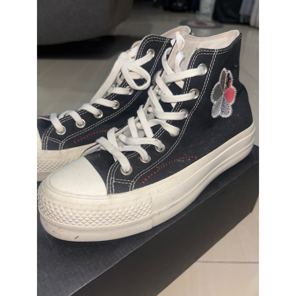 [preloved] CONVERSE ALL STAR FLOWER