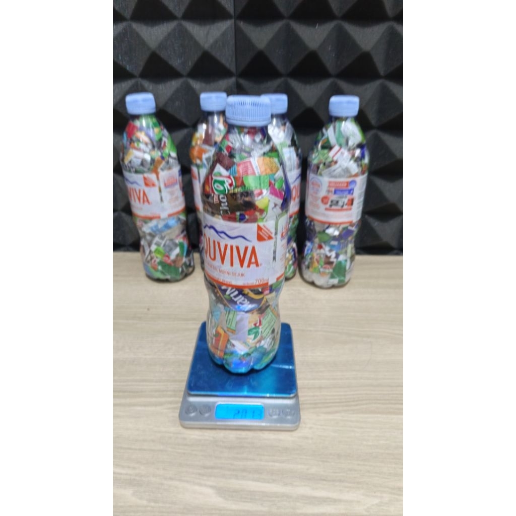 Ecobrick Botol air mineral padat 200 gr