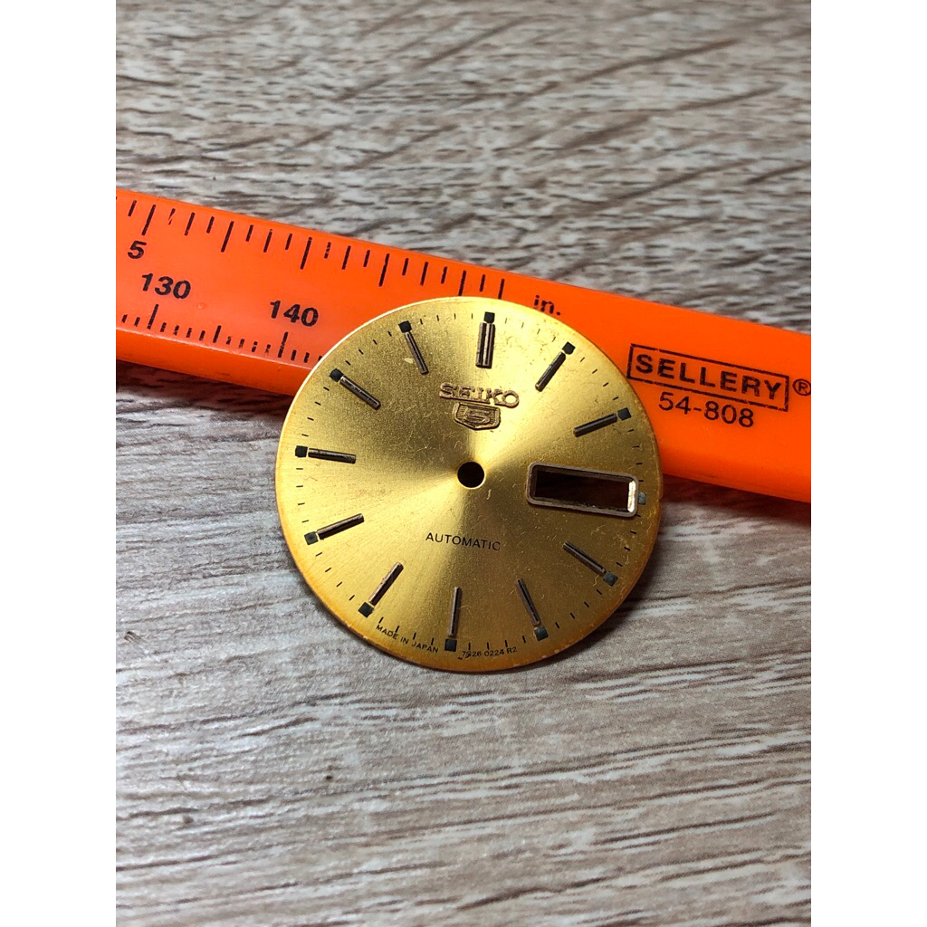 dial jam seiko warna gold siap pakai mulus