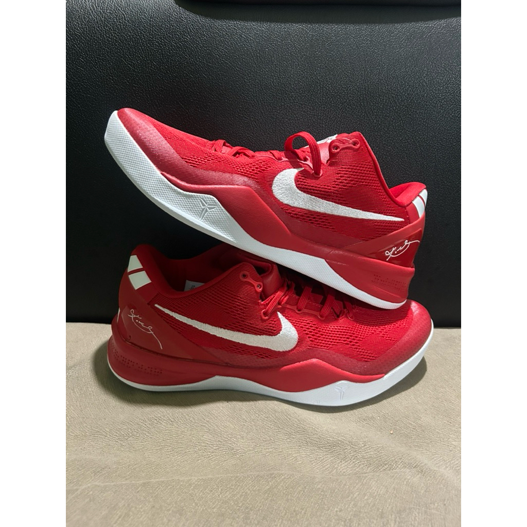 Sepatu Nike Kobe 8 Protro berwarna University Red
