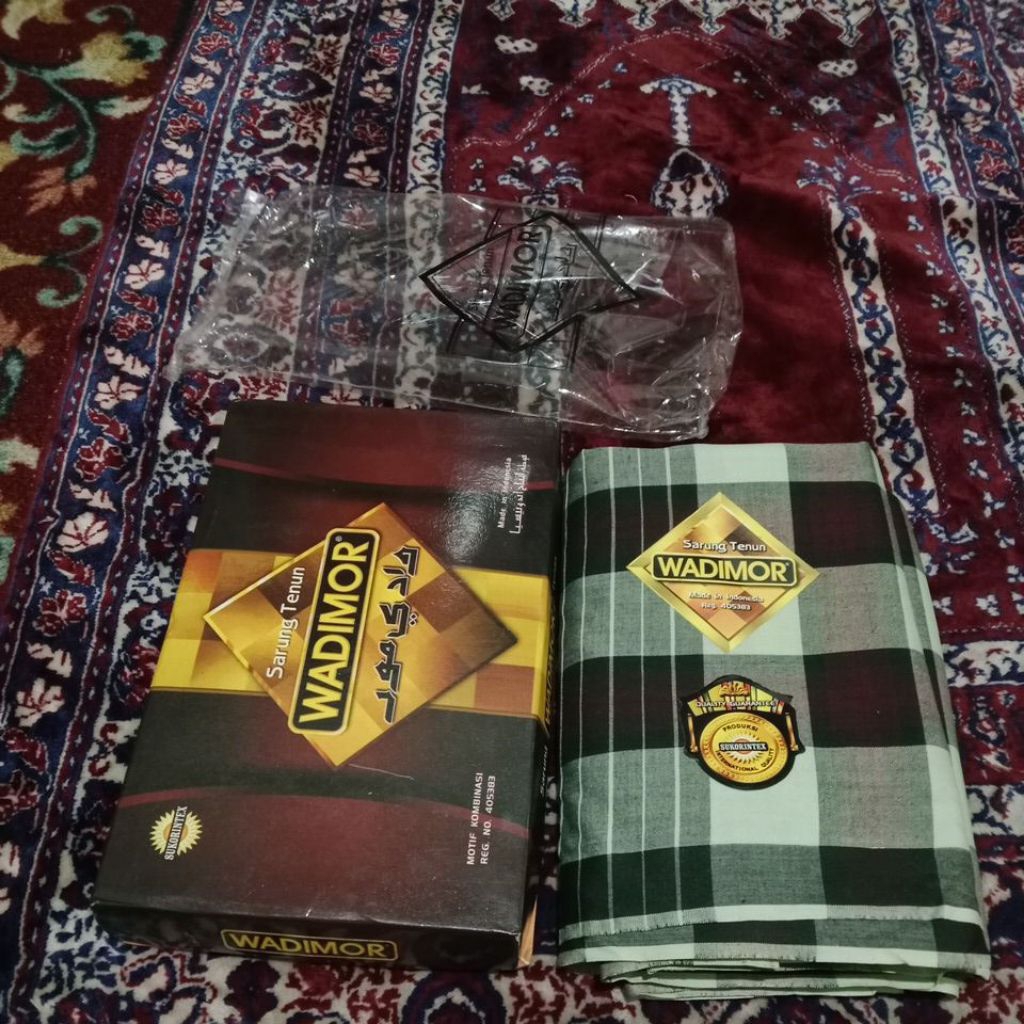 Sarung jadul Wadimor (baru)