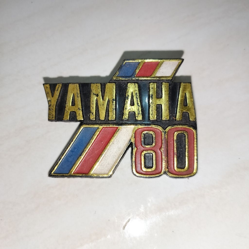 EMBLEM LOGO SIMBOL SAYAP TEBENG YAMAHA V80 CDI