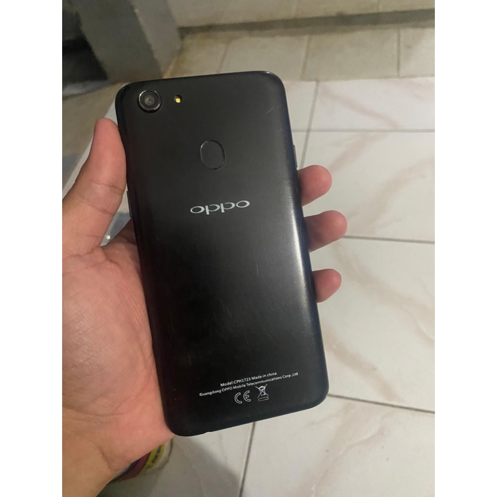 Oppo F5 4/32 Gb