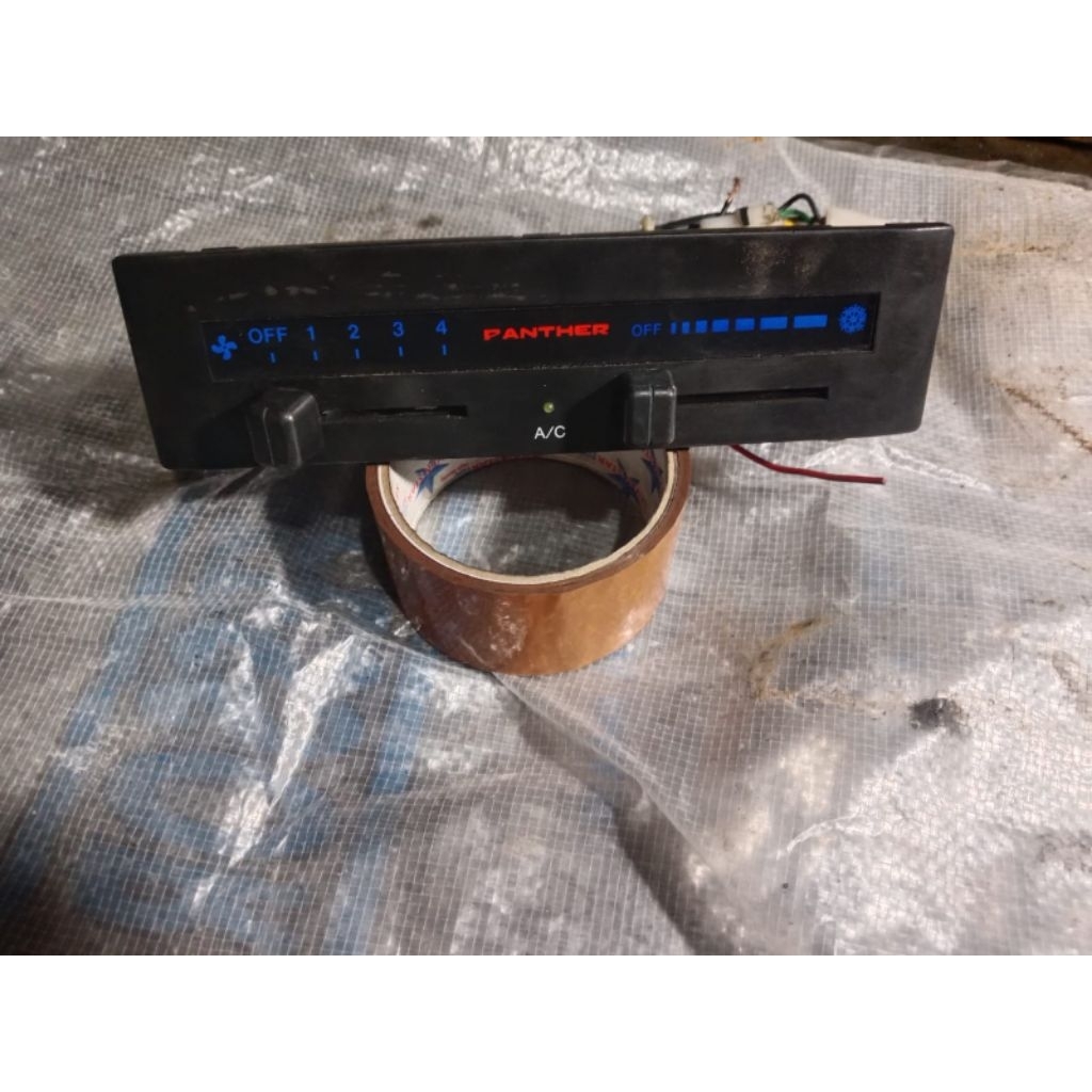 Saklar AC panther kotak