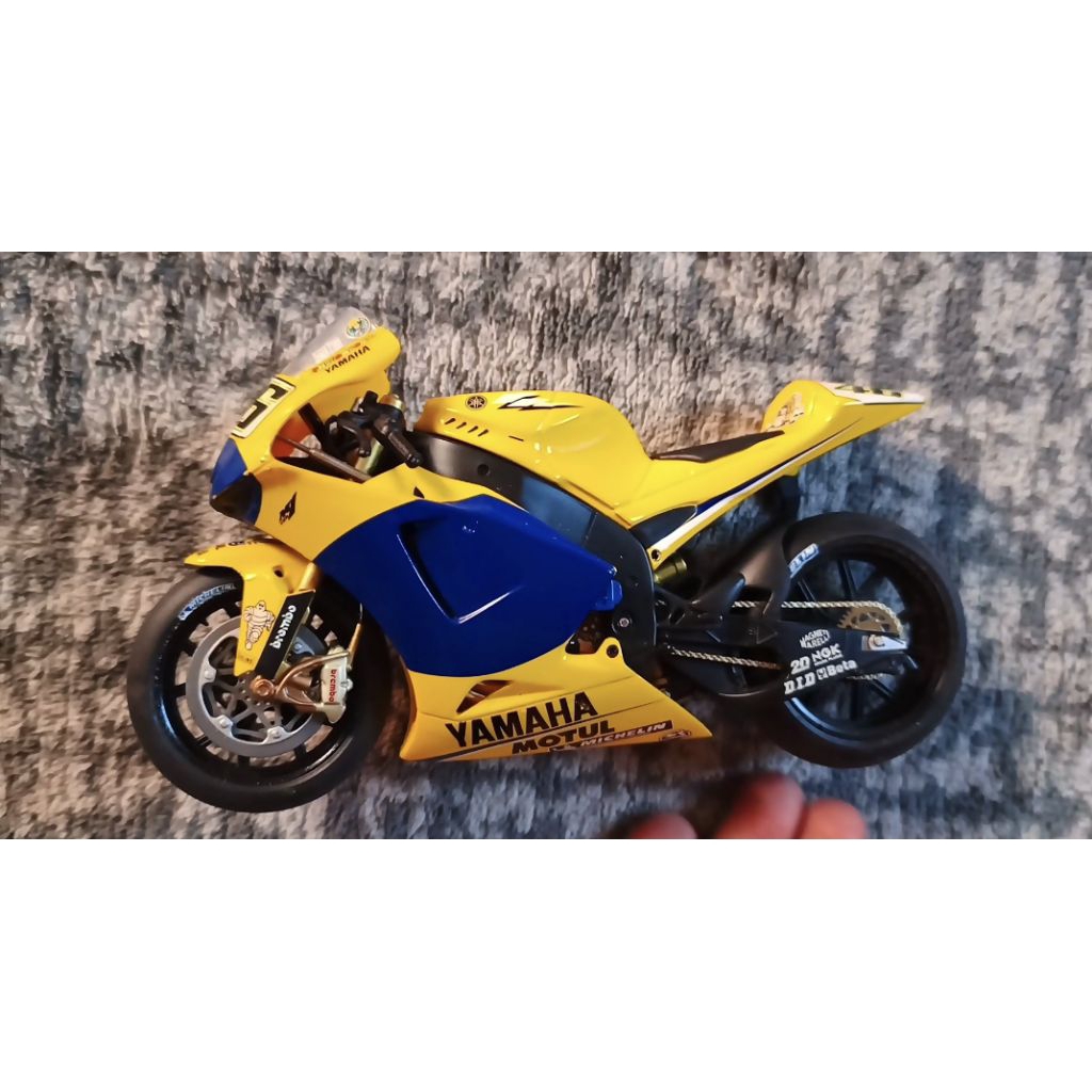 Altaya Rossi 2006 1:12