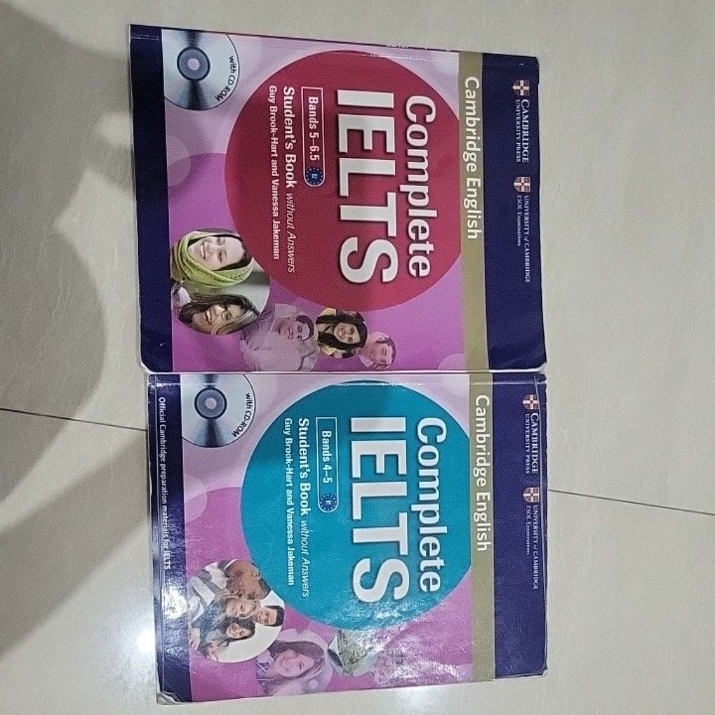 Cambridge English Complete IELTS