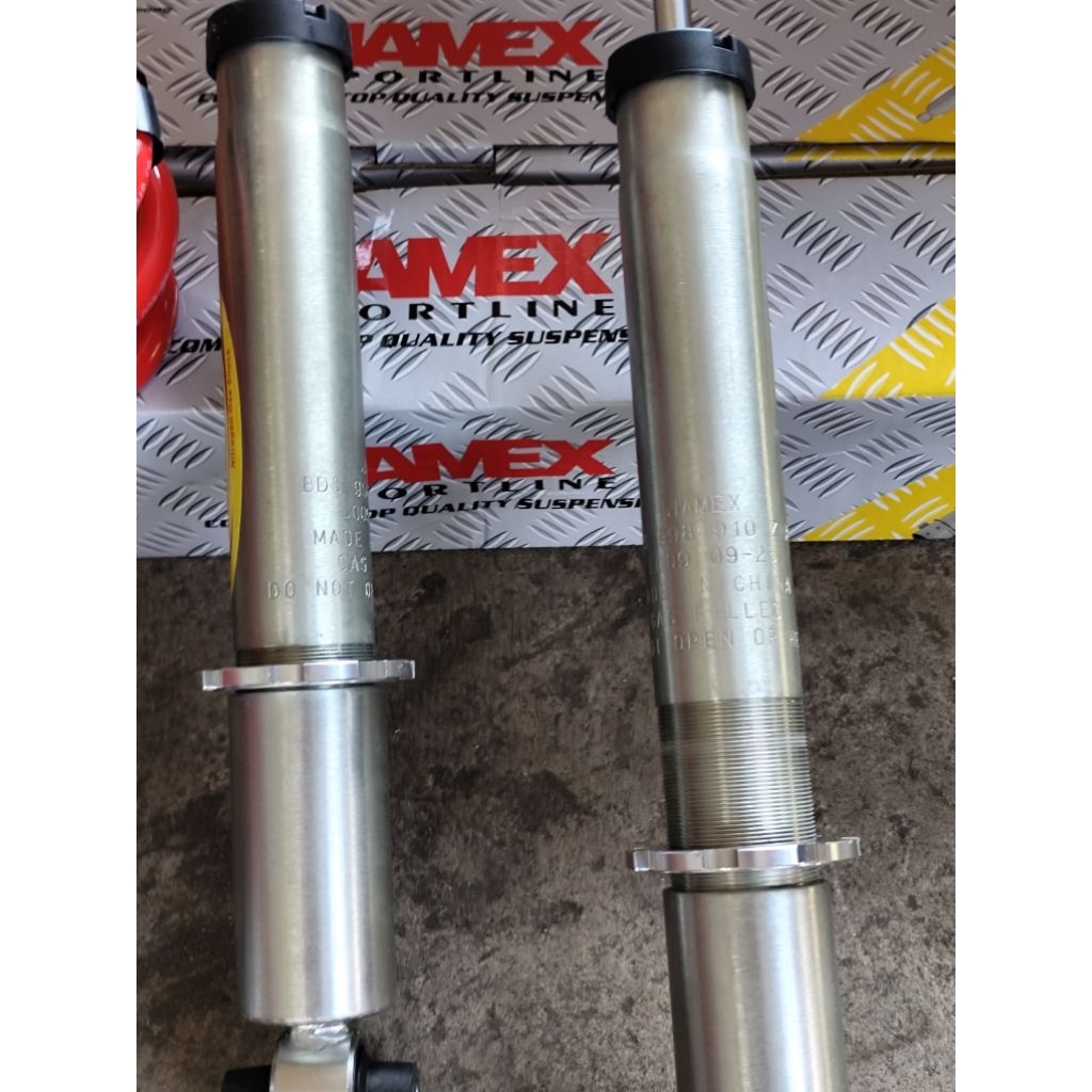 shock bodyshif belakang jazz belakang jazz brio freed Mobilio