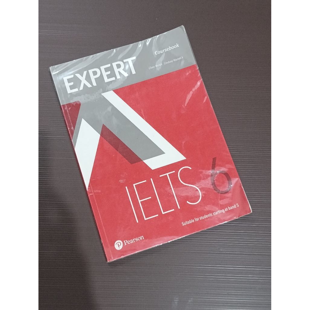 IELTS 6 Expert Course book Pearson Like New