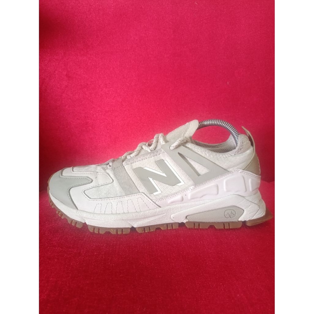 Sepatu sneaker running basket hiking outdoor second seken branded new balance original