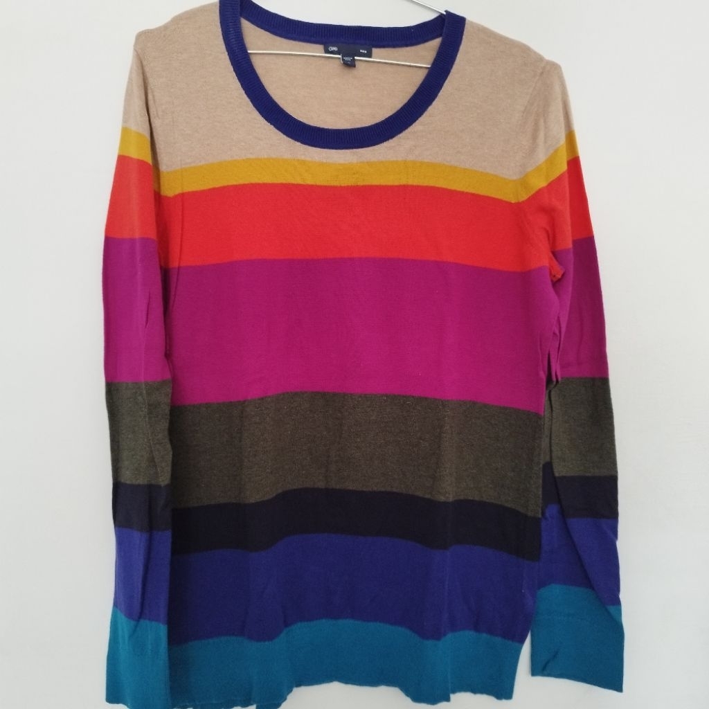 kaos bahan knit GAP