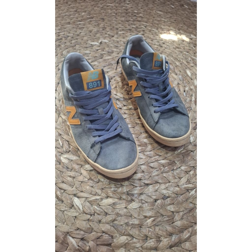Sepatu NB 891