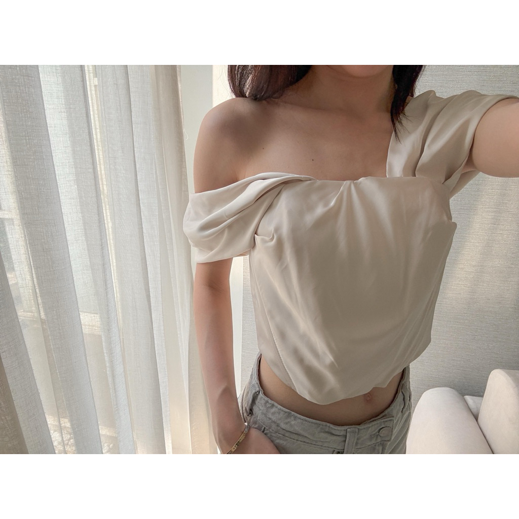 preloved Alfe Studio ivory soft draped top