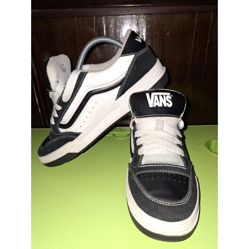 VANS hylane black white
