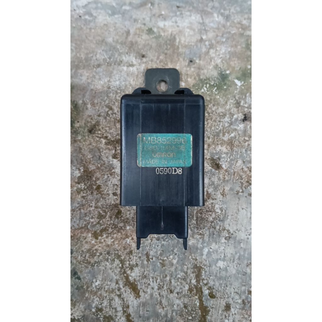 Relay Fuelpump Mitsubishi Eterna SOHC
