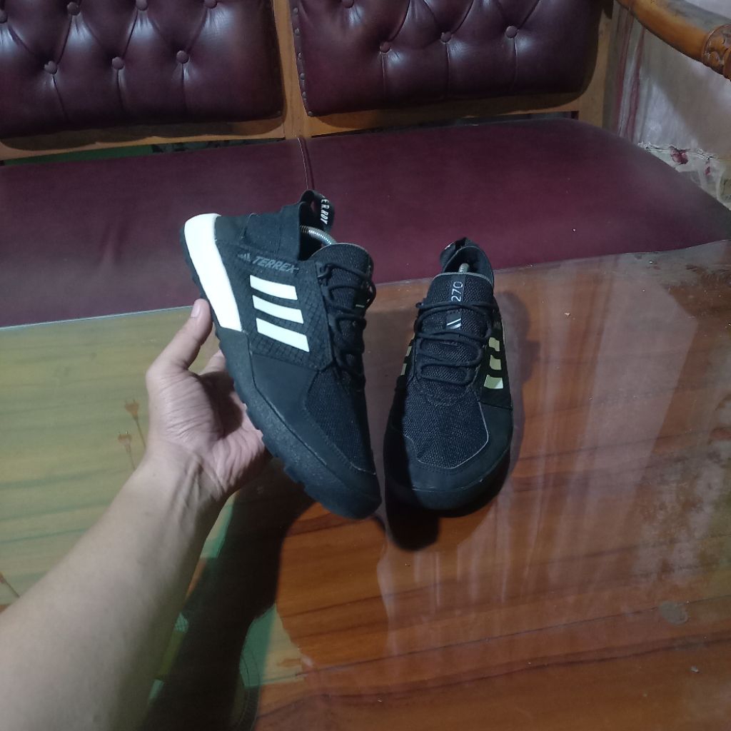 ADIDAS TERREX CC DAROGA | SEPATU HIKING TREKKING | SEPATU SNEAKERS SECOND BRAND