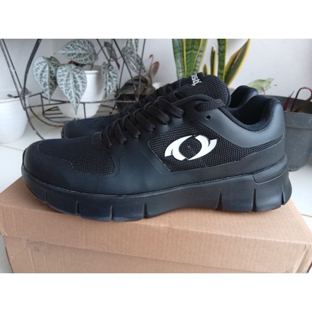 sepatu Astec pria