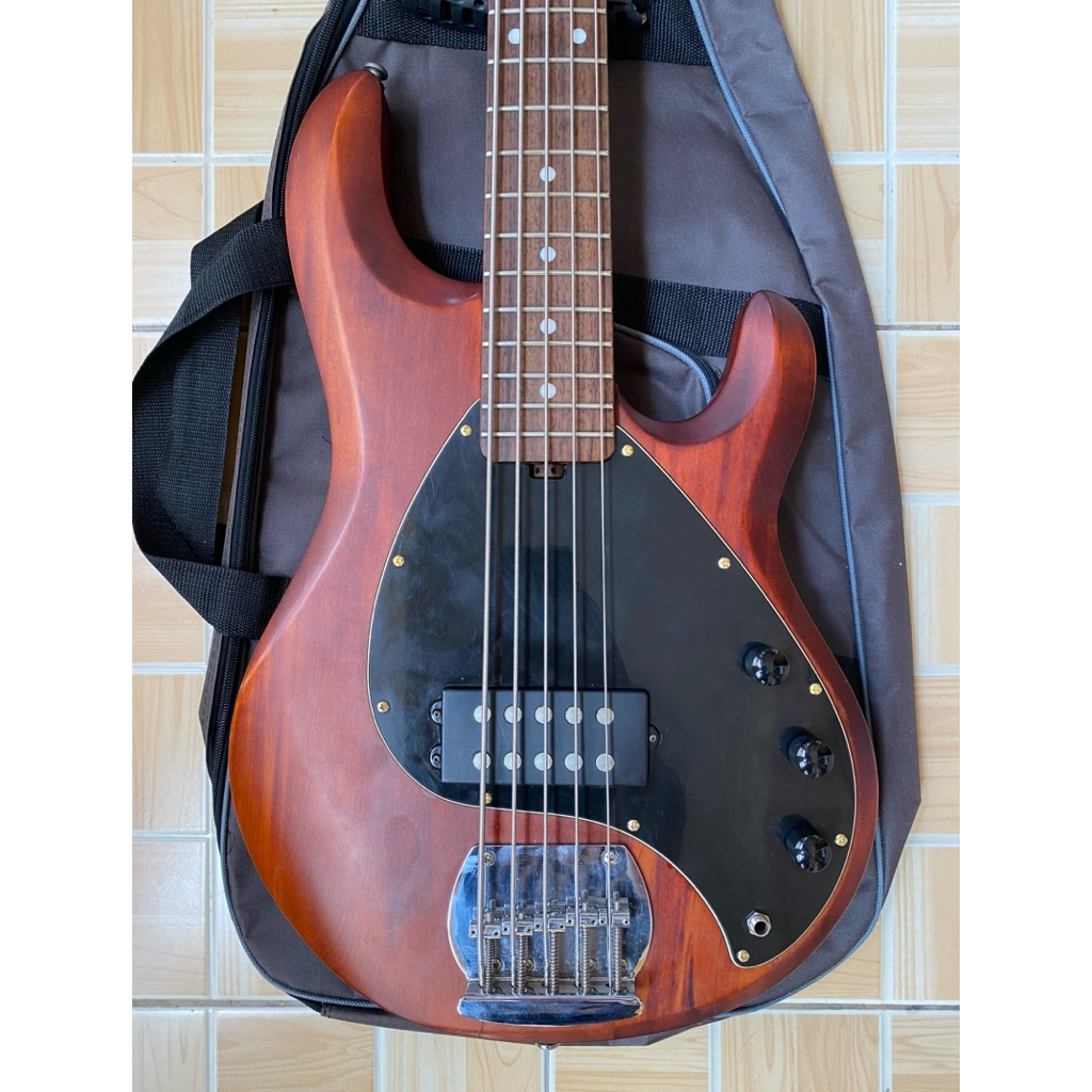 Bass Sub Series by Musicman Stingray 5 Made In Indonesia
