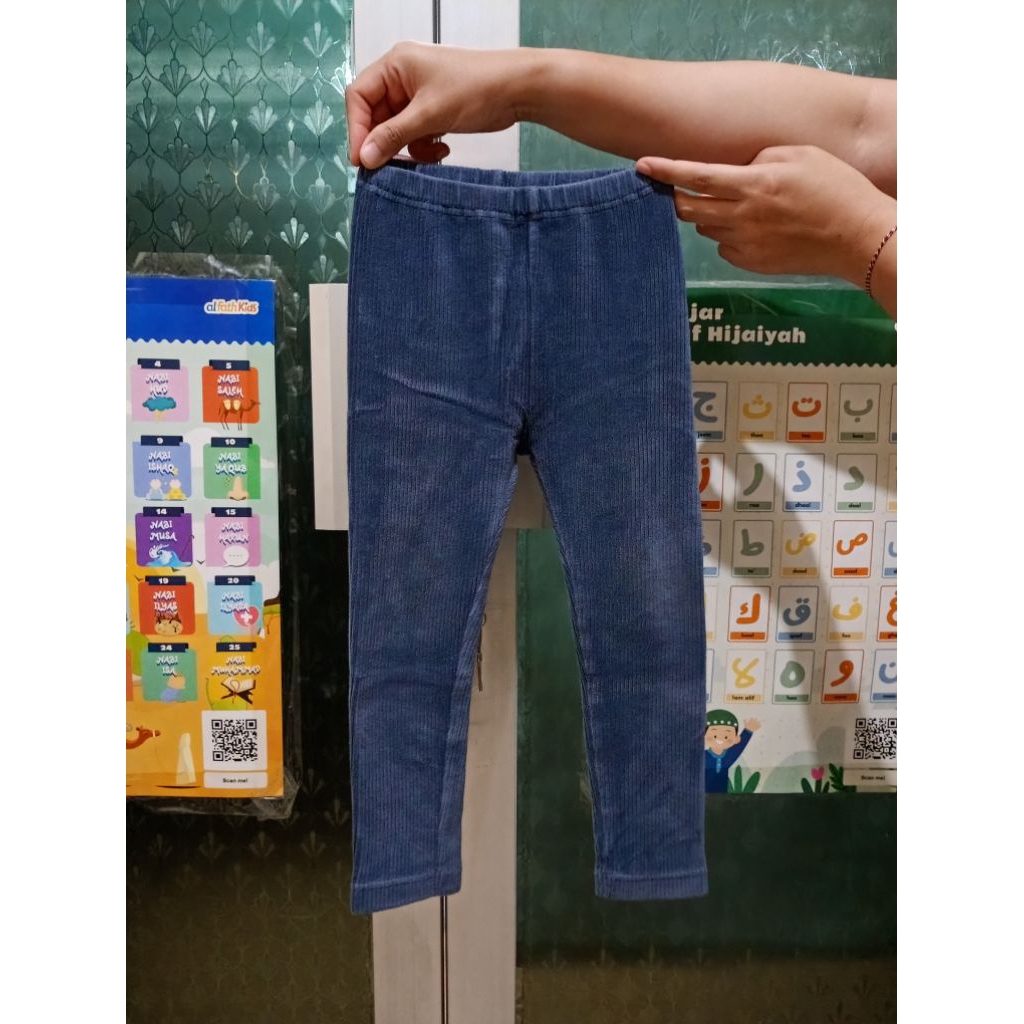 Celana Legging Corduroy Uniqlo Original Size 100 Navy