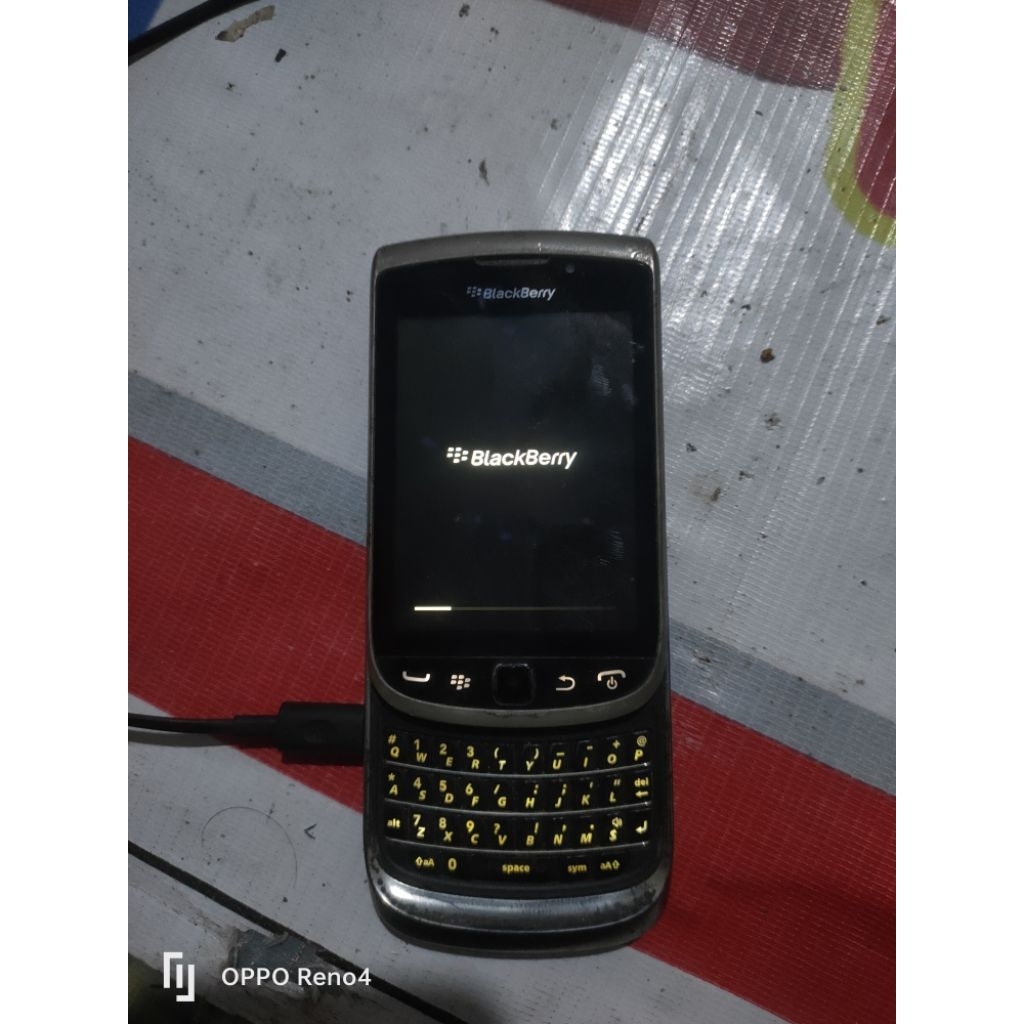 bb touch 9810