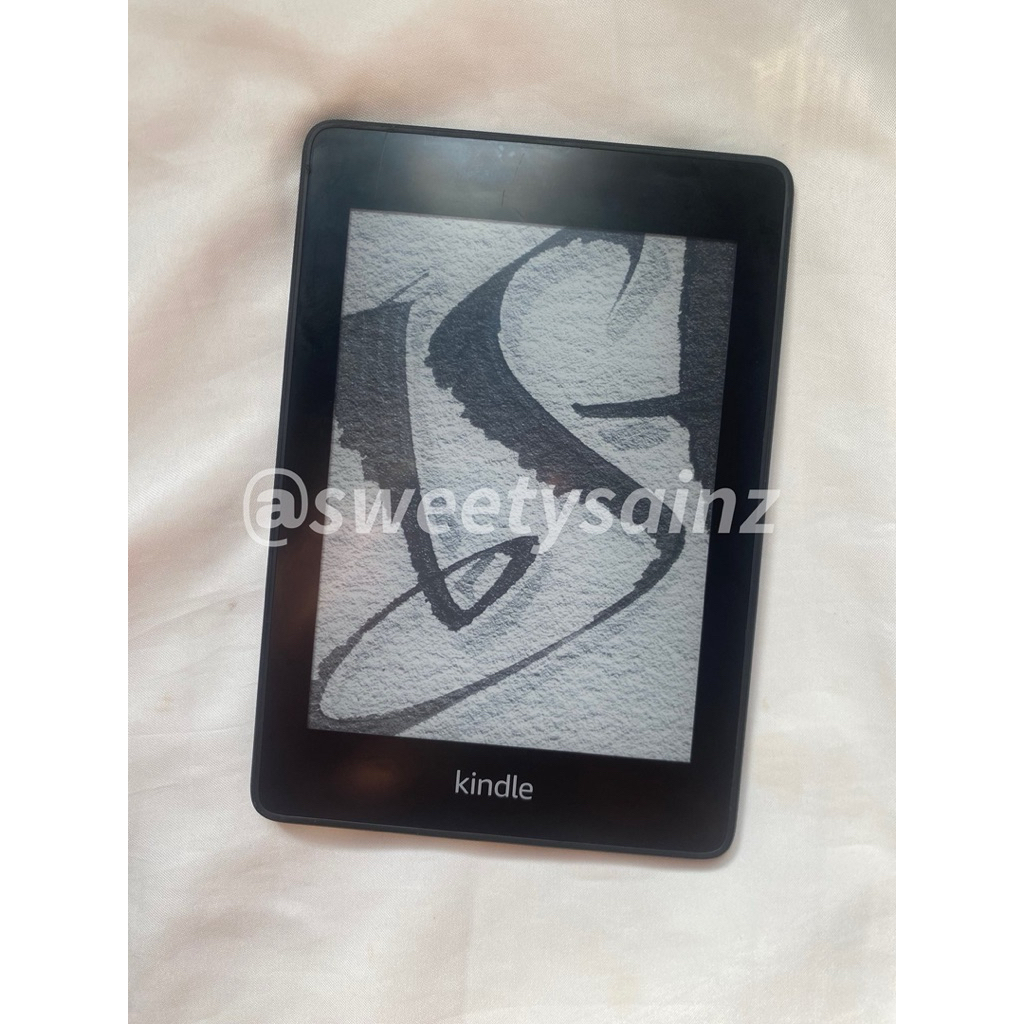 [BOOKED - SUDAH DIPESAN] Amazon Kindle Paperwhite Gen 10th 8 GB - warna Black - storage 8 GB - e-rea