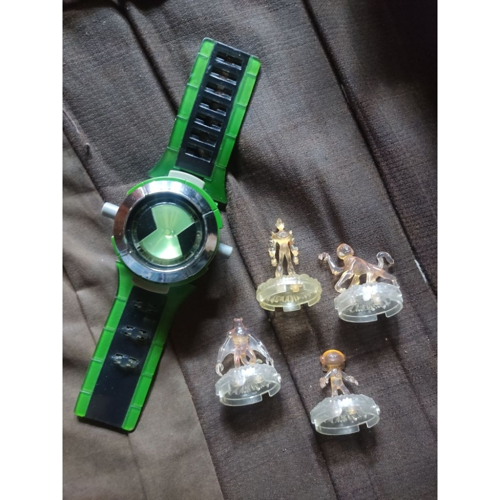 [Ready Stock] DX Omnitrix Ben 10 Alien Force Original Bandai Loose