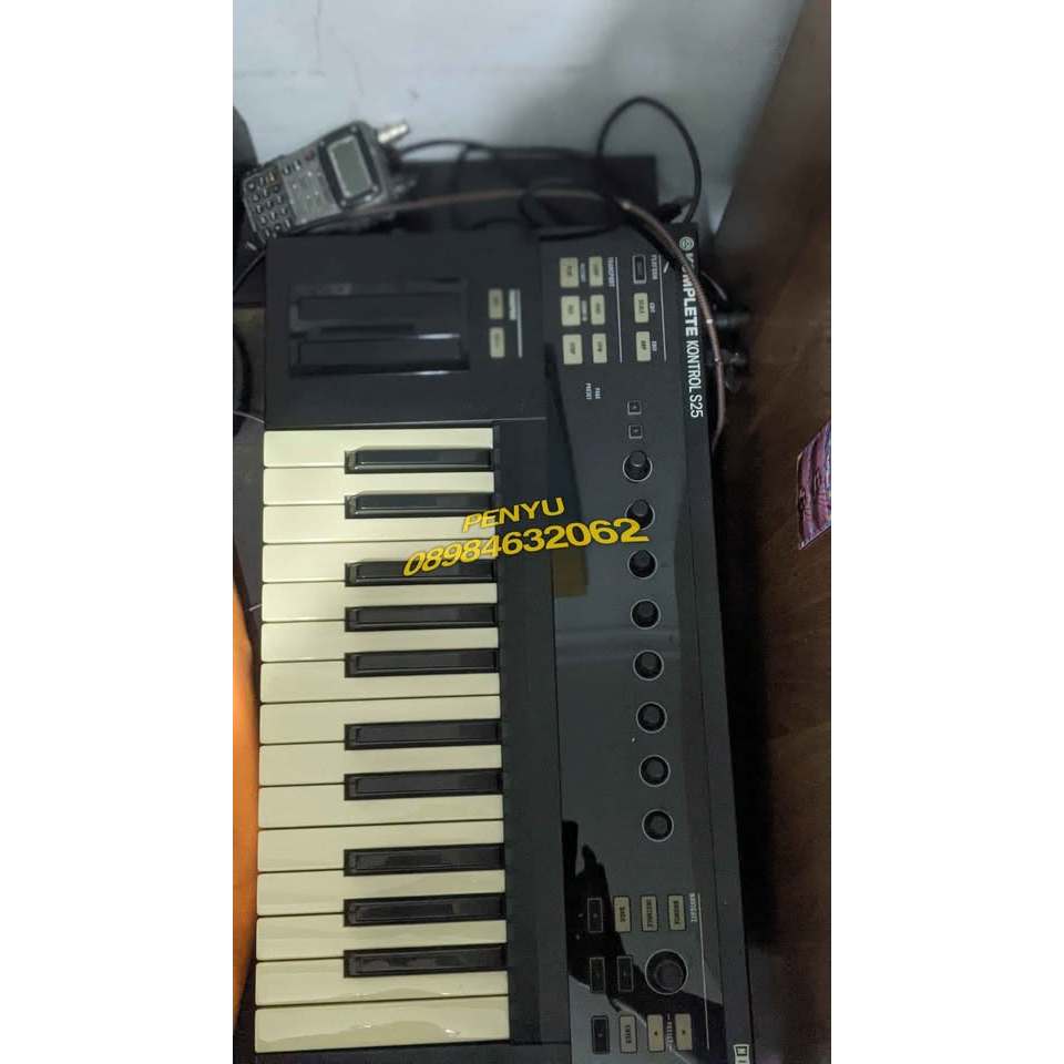 MIDI CONTROLLER NATIVE INSTRUMENTS KOMPLETE KONTROL S25 MK1 (BEKAS) (KOTA BOGOR) (COD ONLY)